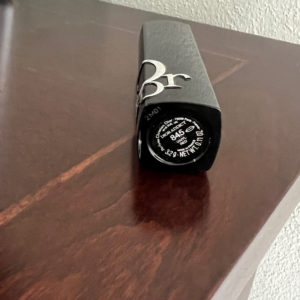 Dior Addict Lipstick - Vinyl Red - Picture 3 of 3